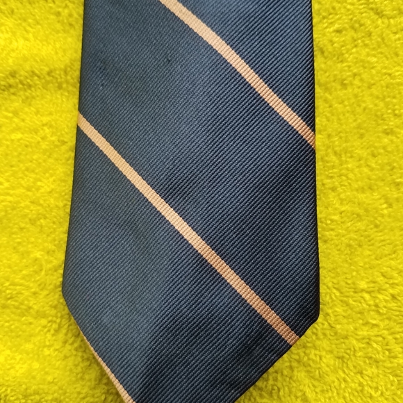 100% Silk Men's Tie - Picture 4 of 7